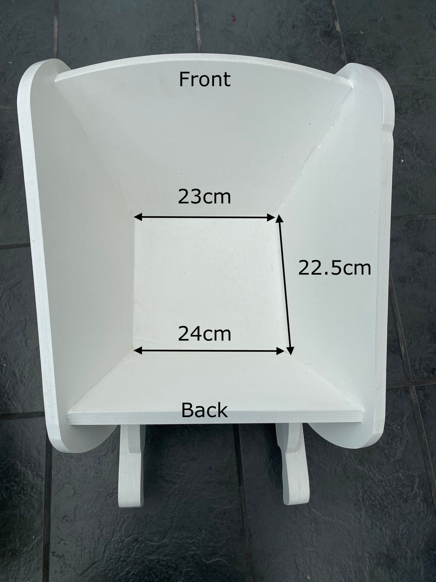 Wooden Wheelbarrow Planter – Decorative Garden & Patio Planter